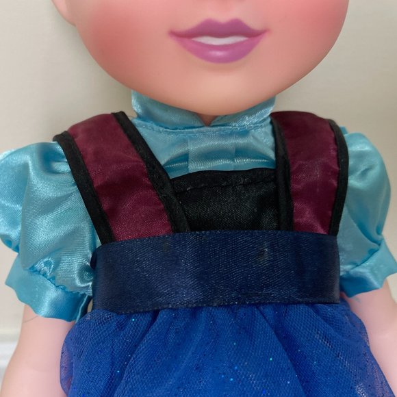 Disney Elsa Toddler Doll - Picture 10 of 12